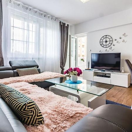 Apartment Trixi Pula Buitenkant foto
