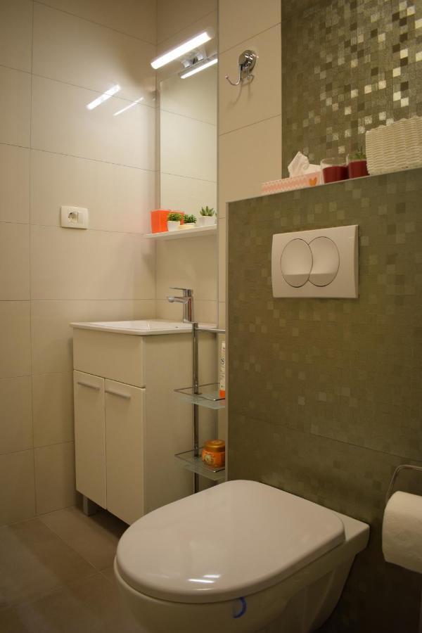Apartment Trixi Pula Buitenkant foto