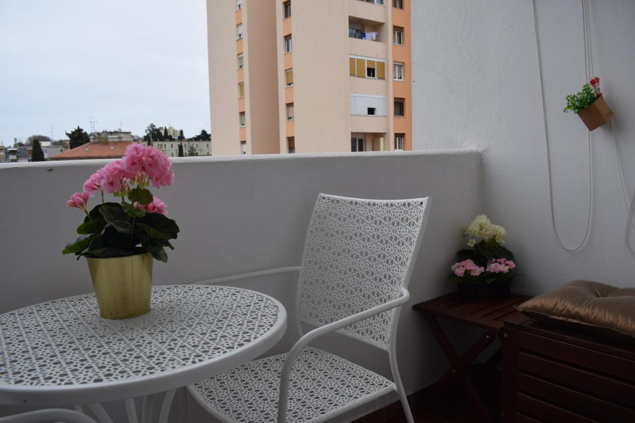 Apartment Trixi Pula Buitenkant foto