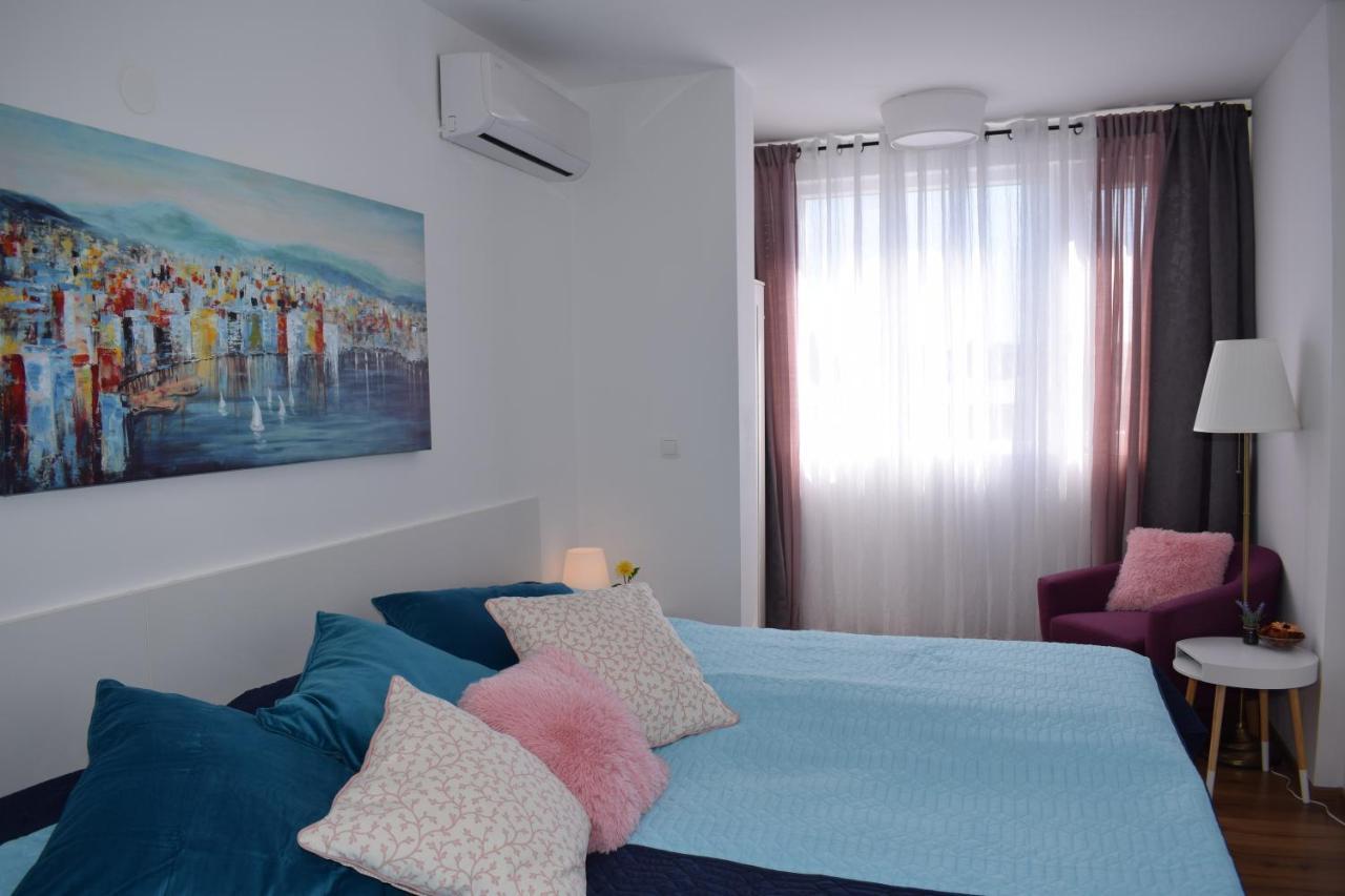 Apartment Trixi Pula Buitenkant foto