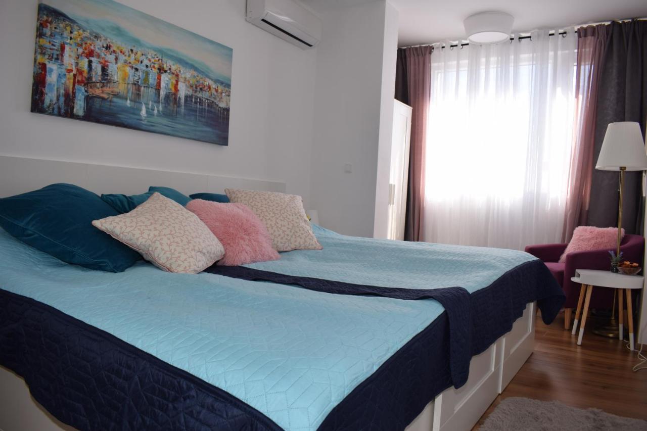 Apartment Trixi Pula Buitenkant foto