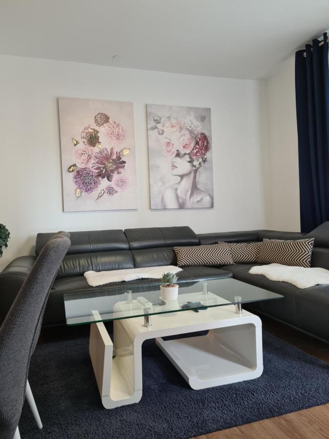 Apartment Trixi Pula Buitenkant foto