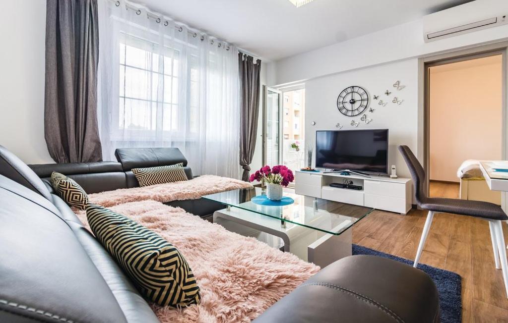 Apartment Trixi Pula Buitenkant foto