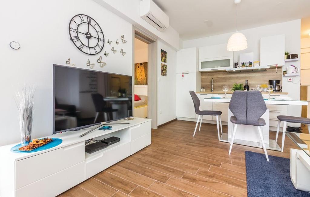 Apartment Trixi Pula Buitenkant foto