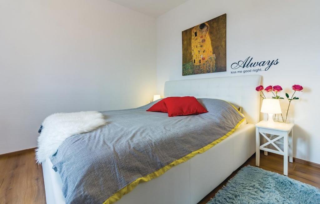 Apartment Trixi Pula Buitenkant foto